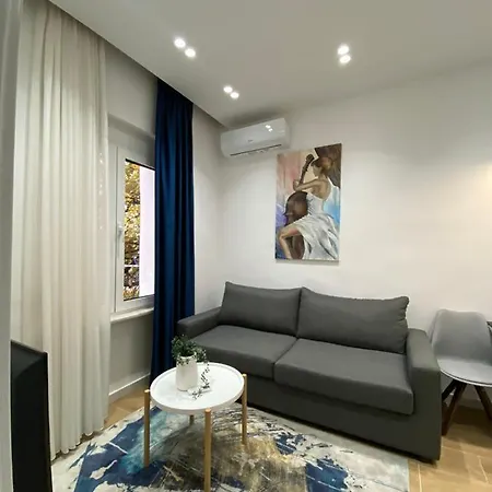 Apartament In Blloku In Front Of Taiwan Tirana