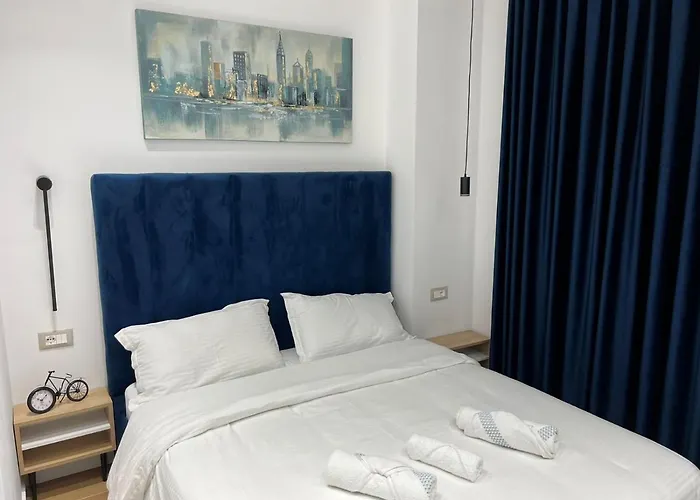 In Blloku In Front Of Taiwan ティラナ