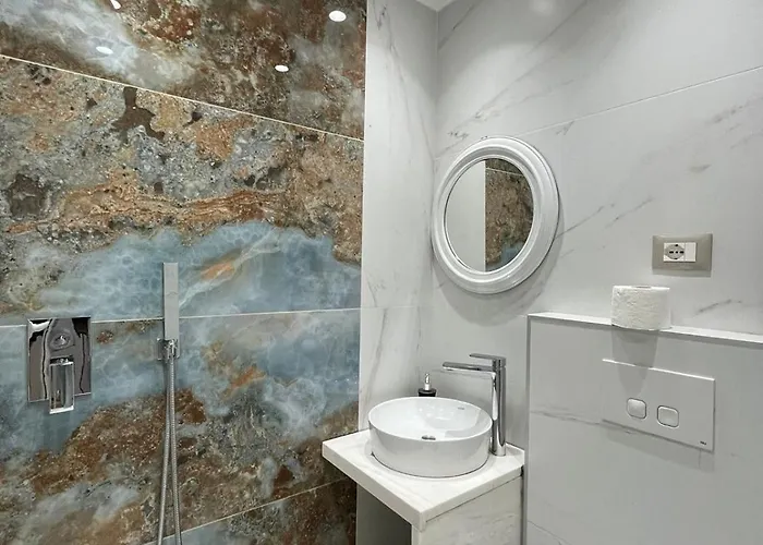 In Blloku In Front Of Taiwan アパート *