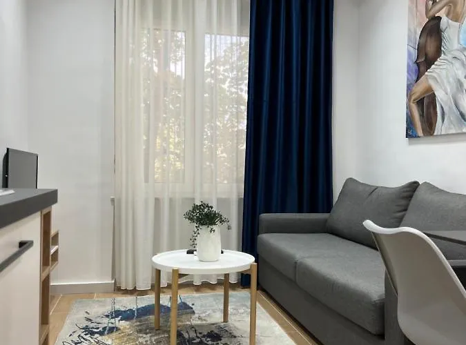 In Blloku In Front Of Taiwan 地拉那